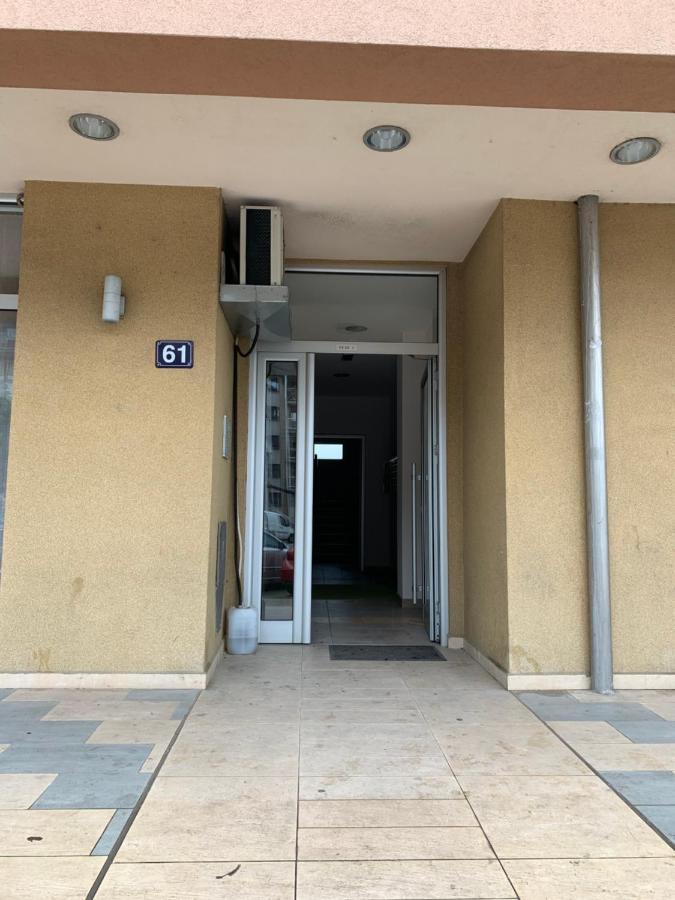 Lux Centro Palace Apartmani Čačak Kültér fotó